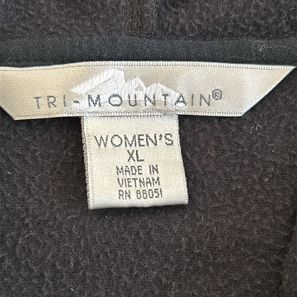 Tri-Mountain Fleece Black Hooded Vest. Size XL - Picture 4 of 6